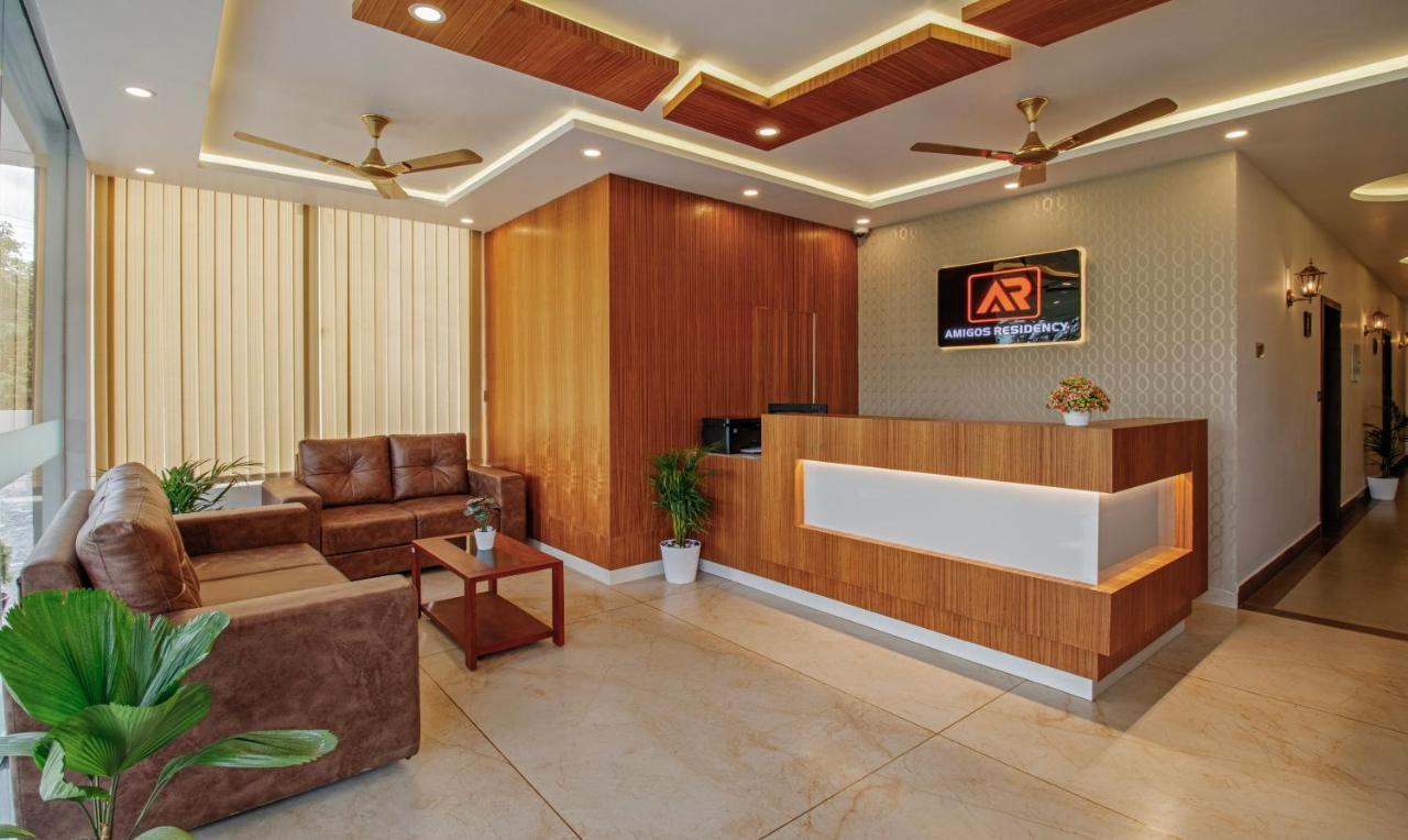 Treebo Amigos Residency Cochin Airport Hotel Kochi Ngoại thất bức ảnh
